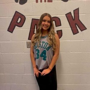 Meet your Posher, Leeann